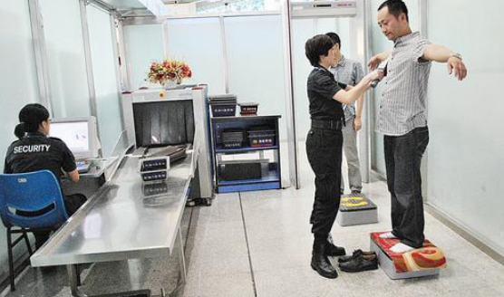飛機上可以帶pos機么？